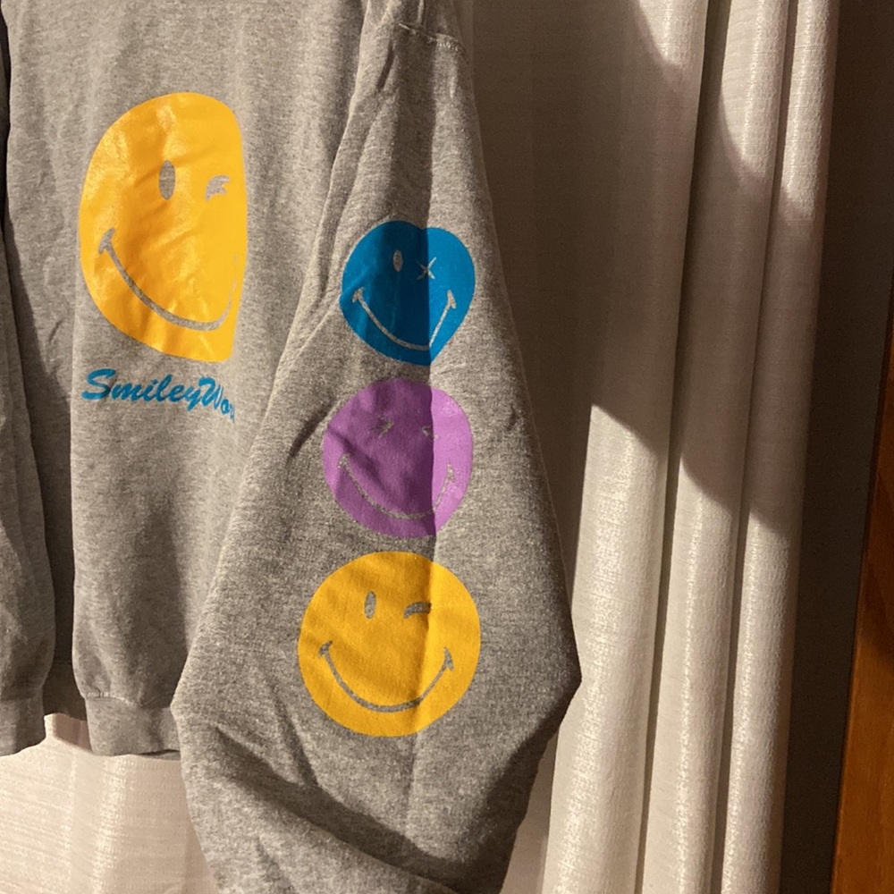 Crew neck - Picture 2 of 4